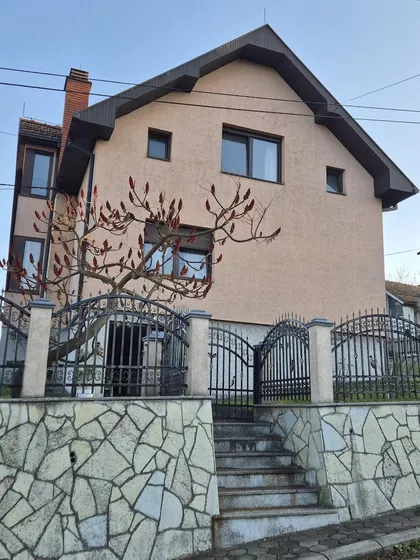 Loznica - Centar | 4zida.rs