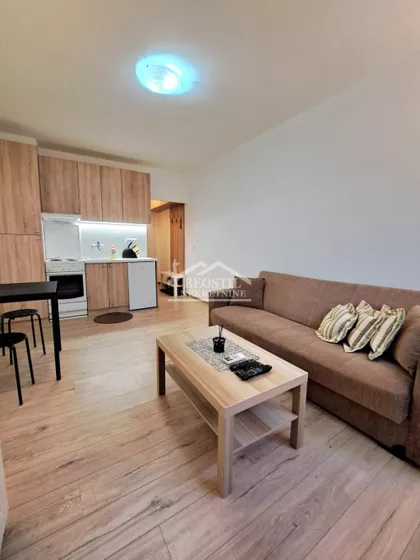 Jovana Bijelića | 4zida.rs