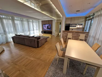 Velisava Vulovica | 4zida.rs