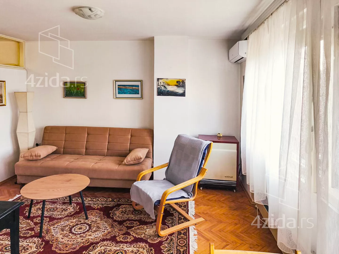 Jednoiposoban stan | 4zida