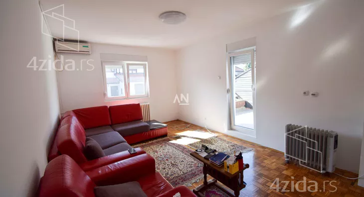 5-etažna kuća | 4zida