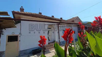 Vučje | 4zida.rs