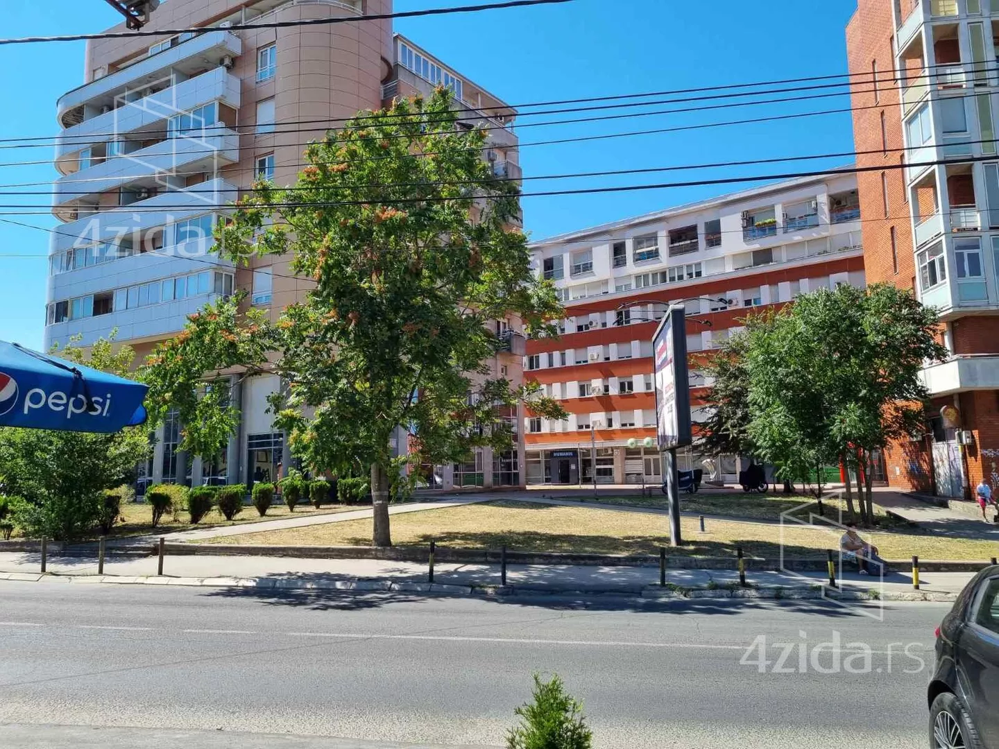 Garaža | 4zida