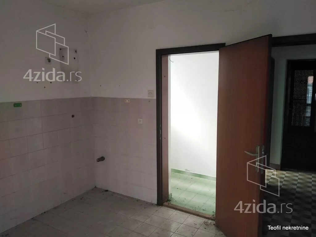 4-etažna kuća | 4zida