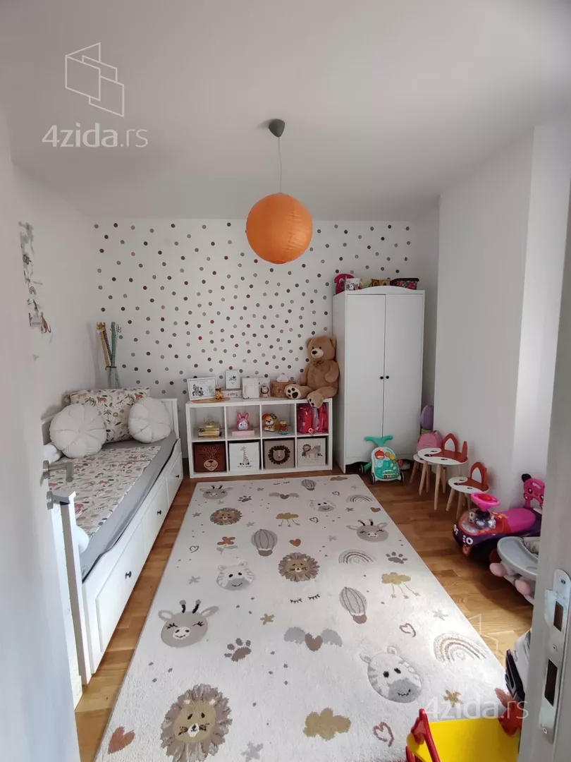 Četvorosoban stan | 4zida