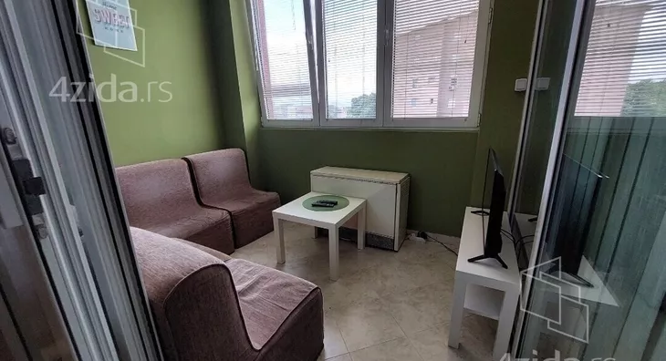 Četvoroiposoban stan | 4zida