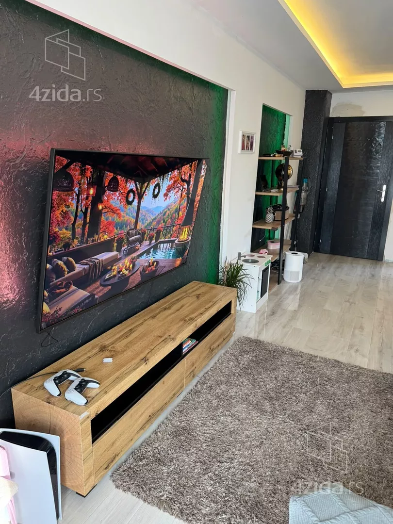4-etažna kuća | 4zida