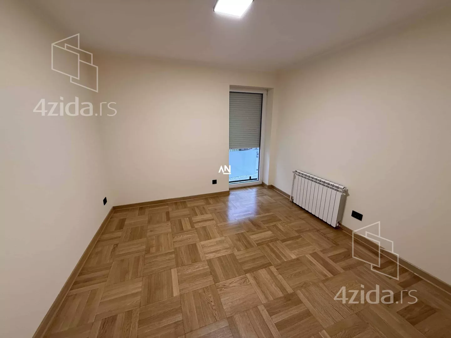 Četvoroiposoban stan | 4zida