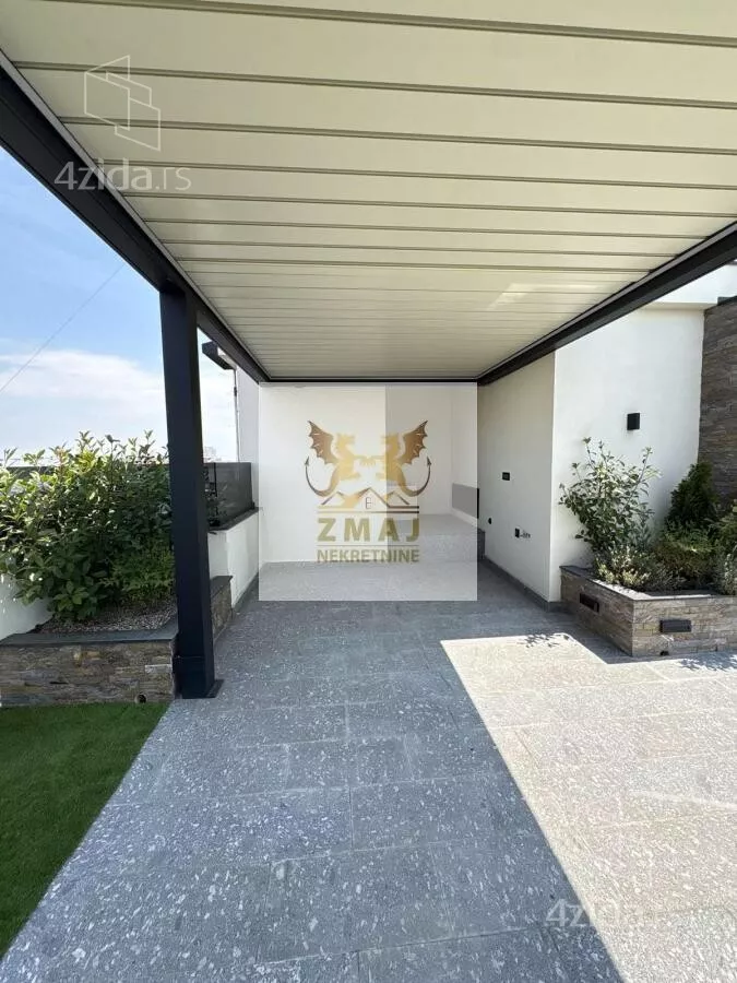 Šestosoban stan | 4zida