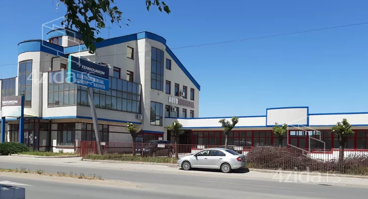 Poslovna zgrada | 4zida