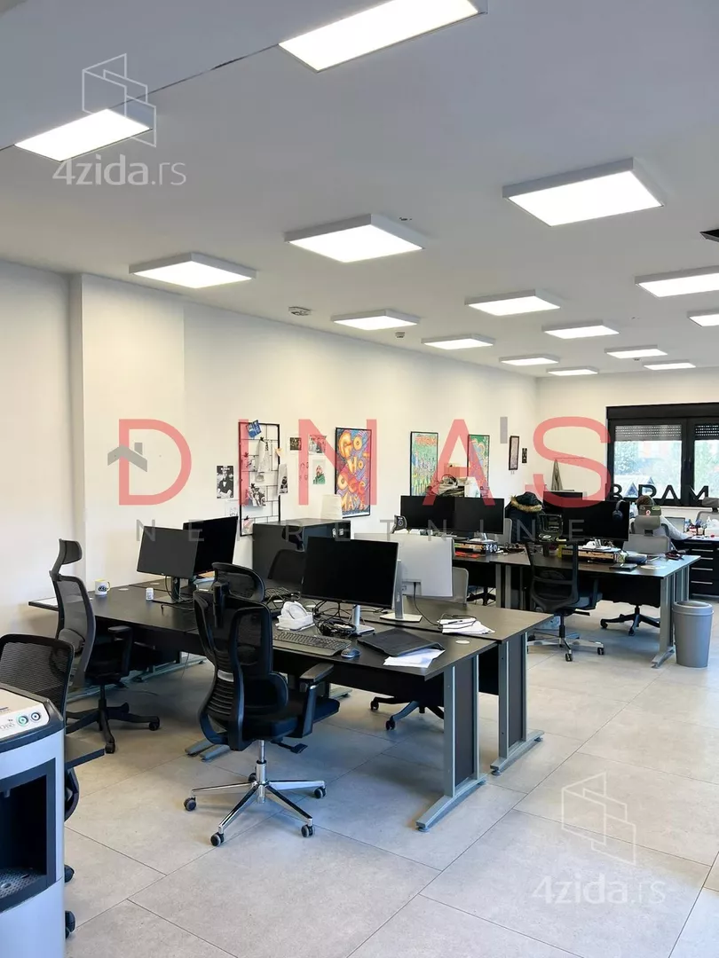 Poslovni prostor | 4zida