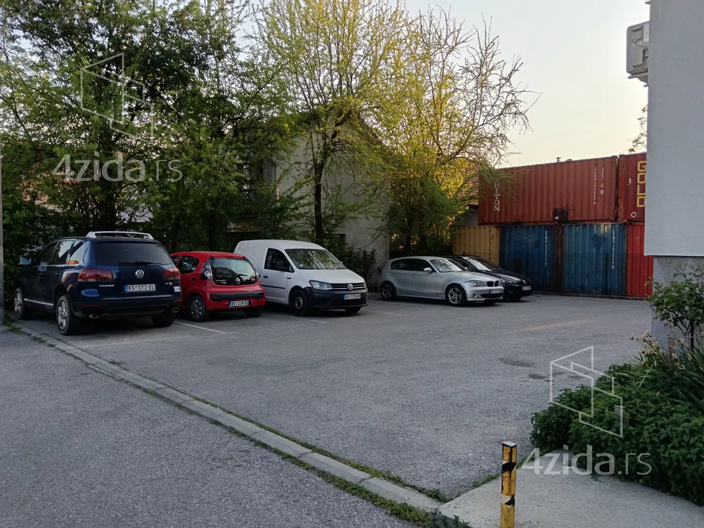 Jednoiposoban stan | 4zida