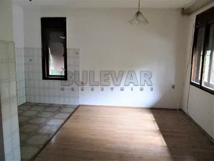 Knjazevačka | 4zida.rs