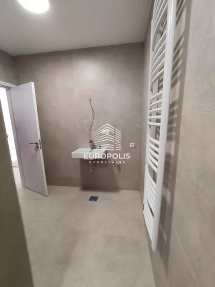 Milana Rakića | 4zida.rs