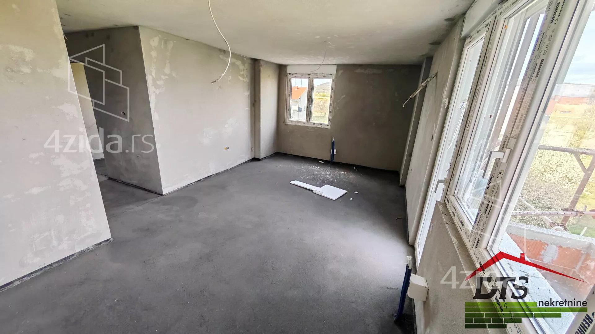 Jednoiposoban stan | 4zida