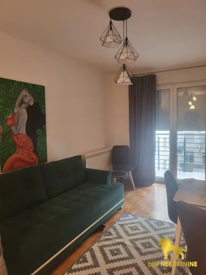 VARDARSKA | 4zida.rs