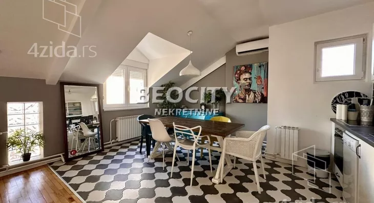 Sedmosoban stan | 4zida