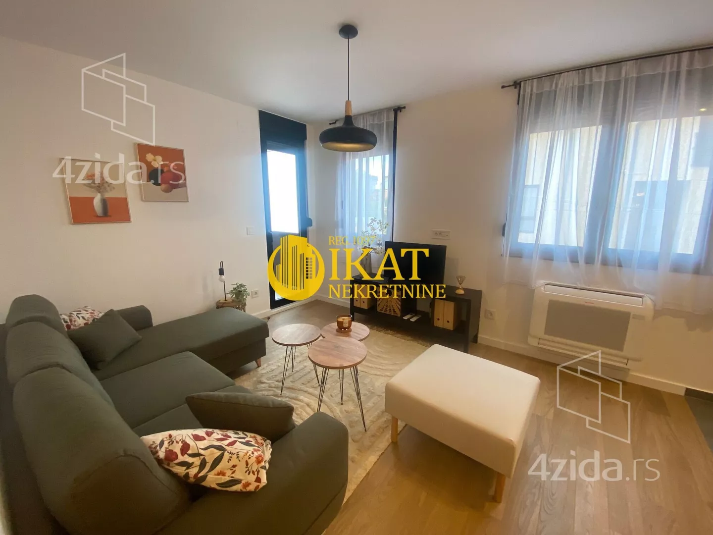 Jednoiposoban stan | 4zida