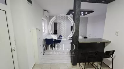 Lasla Gala | 4zida.rs