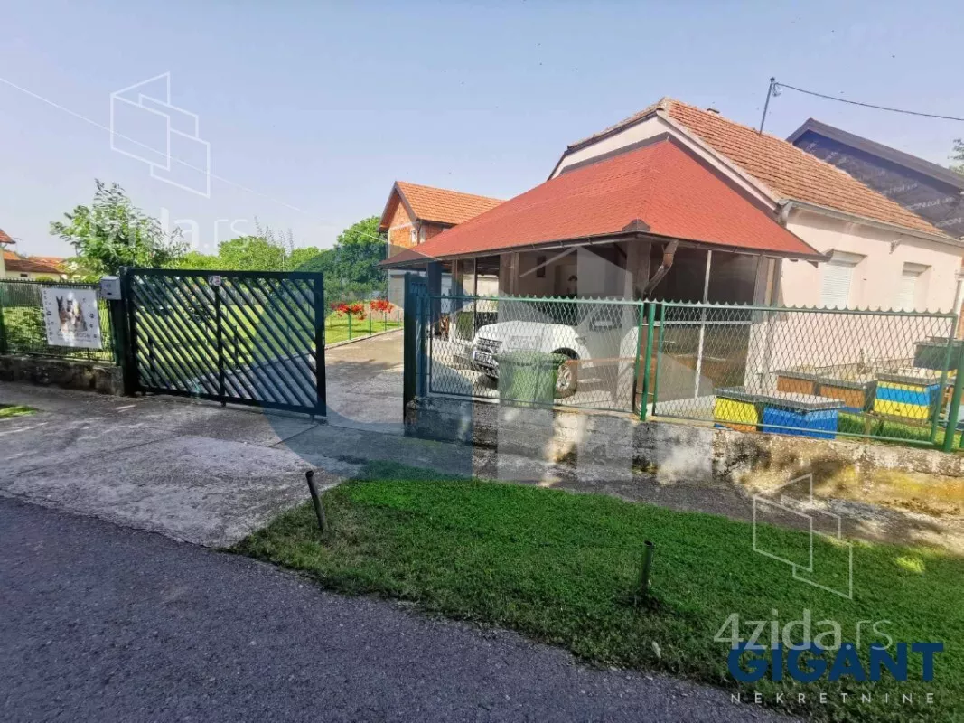 Kuća | 4zida