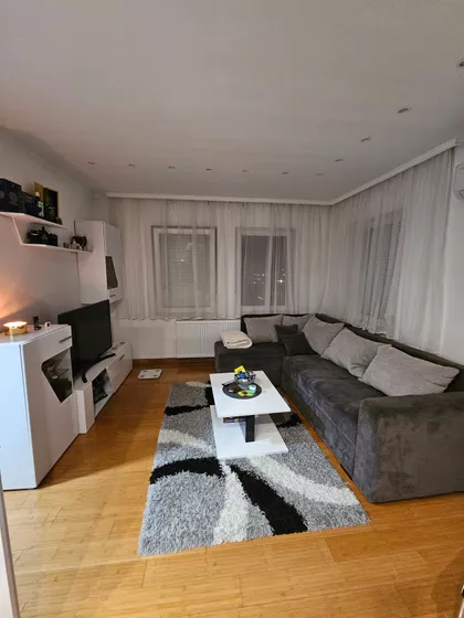 Orlovićeva 45 | 4zida.rs