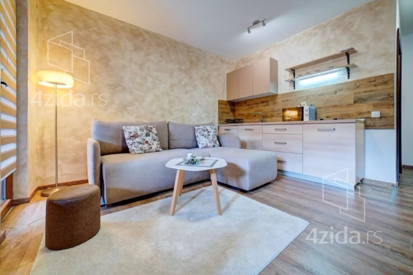 Jednoiposoban stan | 4zida