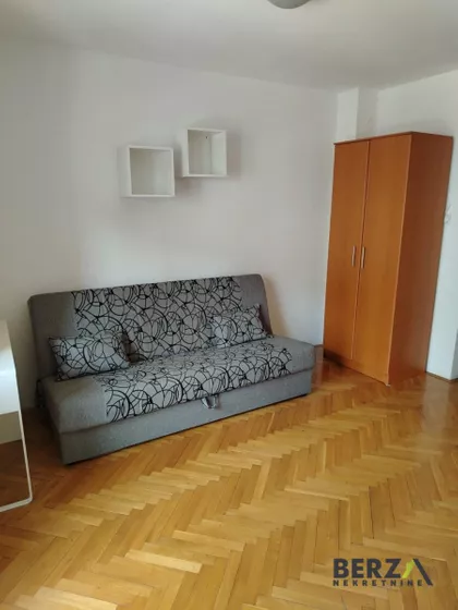 Cara Dušana | 4zida.rs