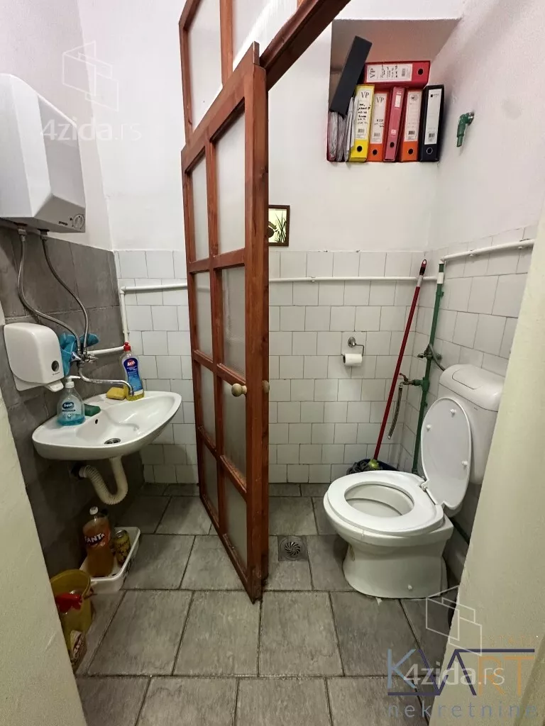Poslovni prostor | 4zida