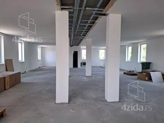 Poslovni prostor | 4zida