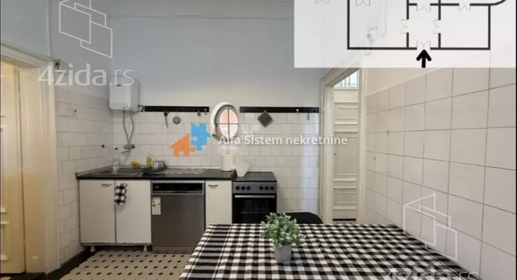 Četvoroiposoban stan | 4zida