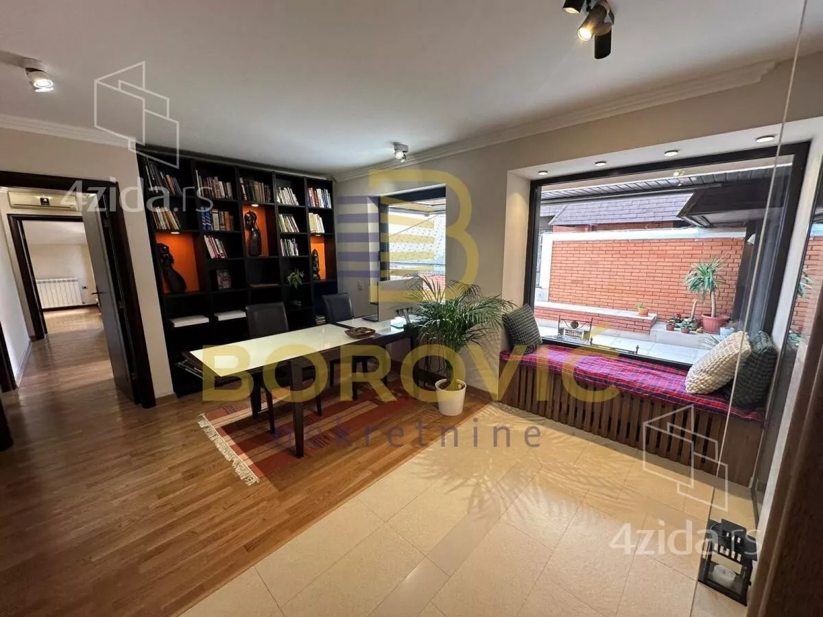 Petosoban stan | 4zida