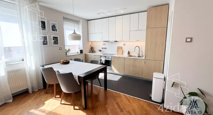 Četvorosoban stan | 4zida