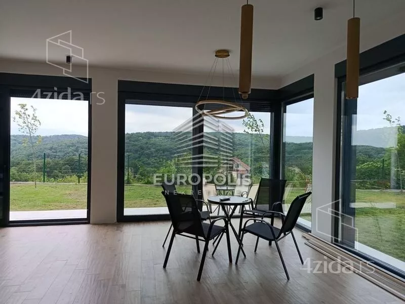 Kuća | 4zida