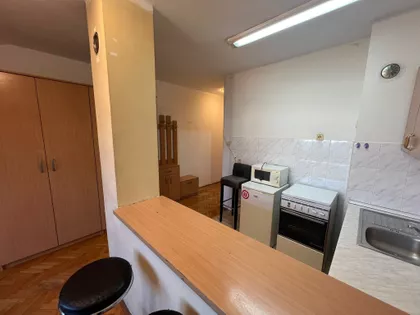 Trg Marije Trandafil 5 | 4zida.rs