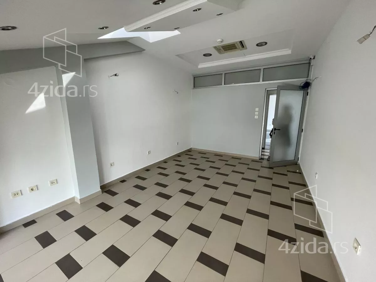 Poslovni prostor | 4zida