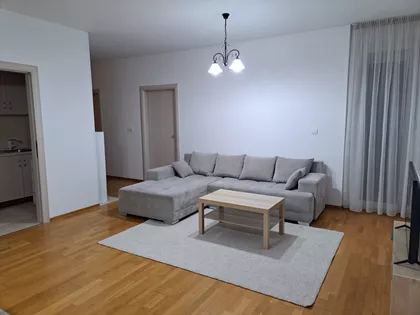 Cara Dušana | 4zida.rs