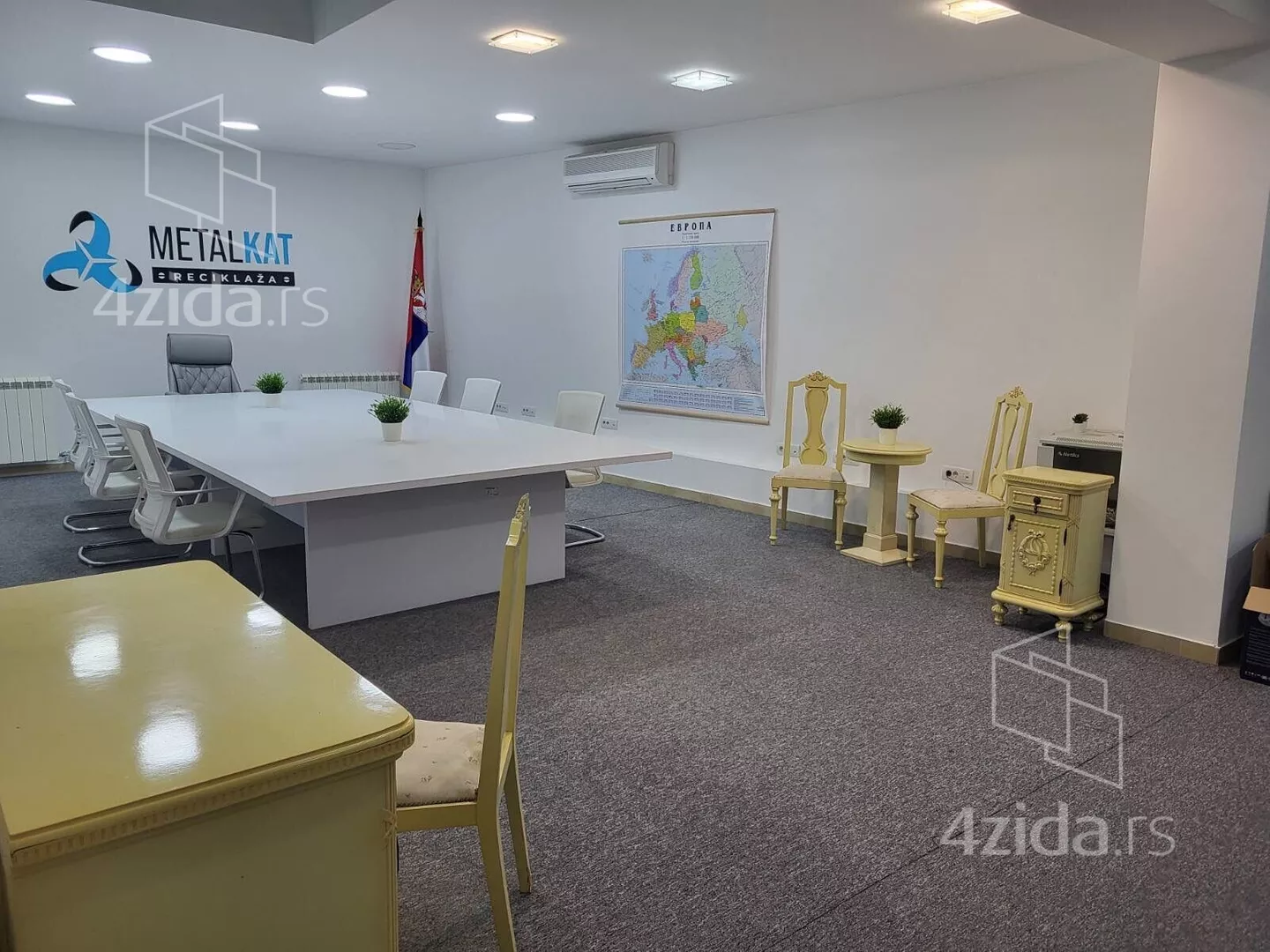 Poslovni prostor | 4zida