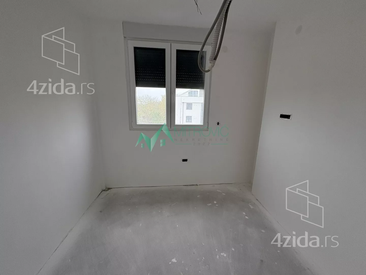 Četvoroiposoban stan | 4zida