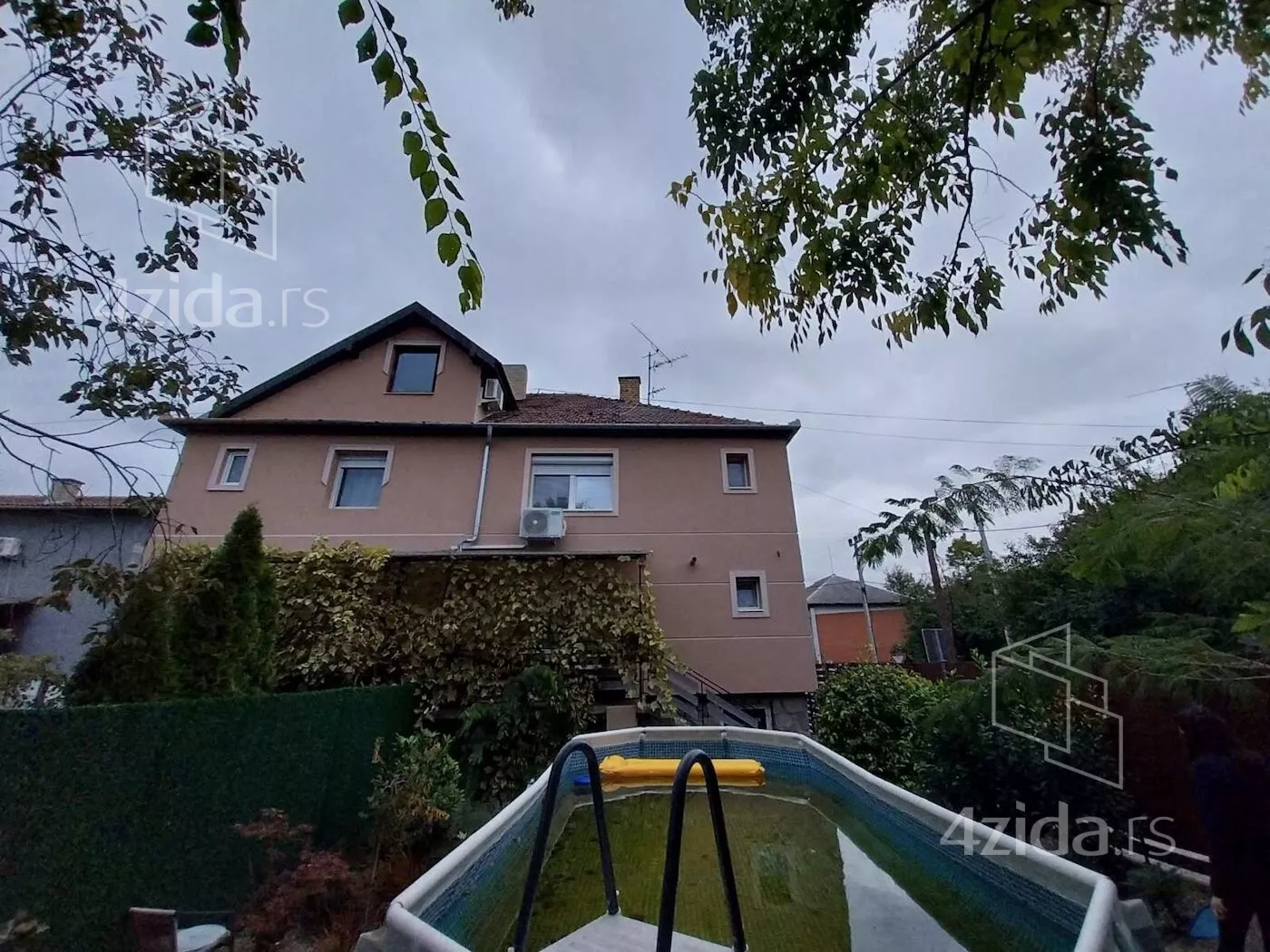 Petosoban stan | 4zida