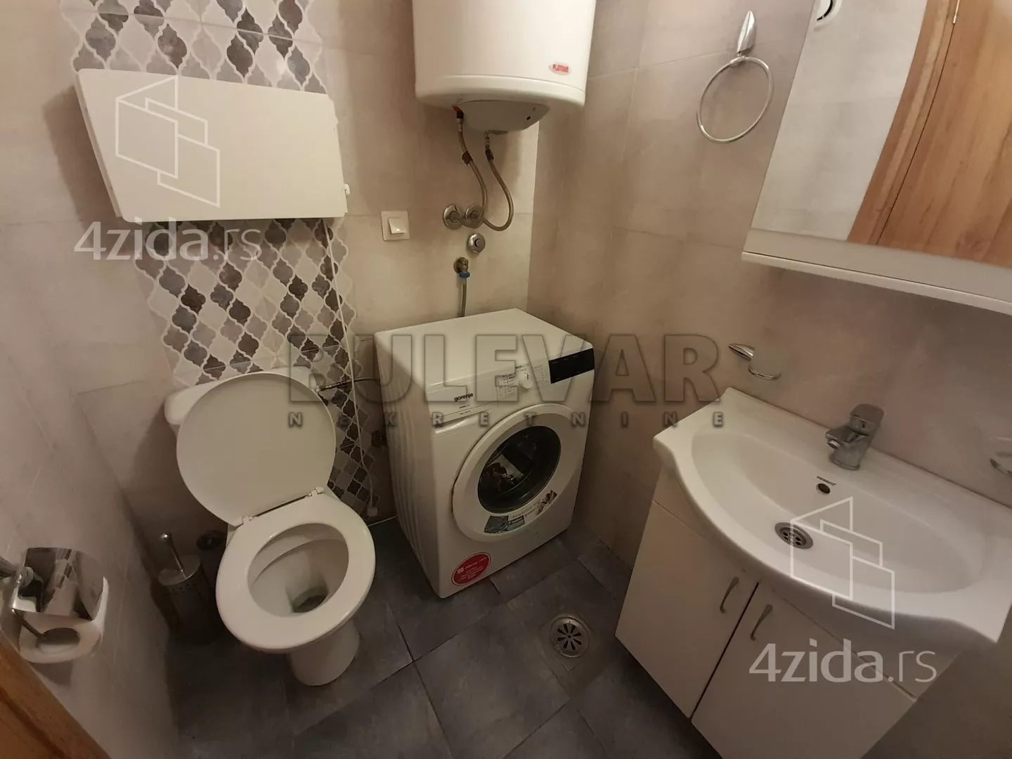 Jednoiposoban stan | 4zida
