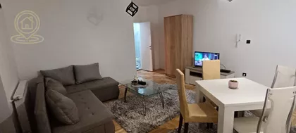 Dušanov Bazar | 4zida.rs