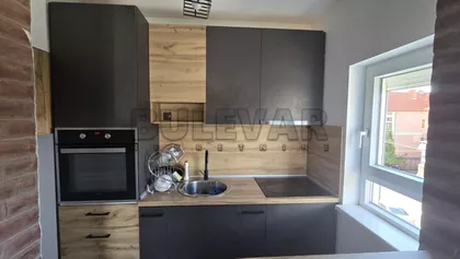 Donjovrežinska | 4zida.rs