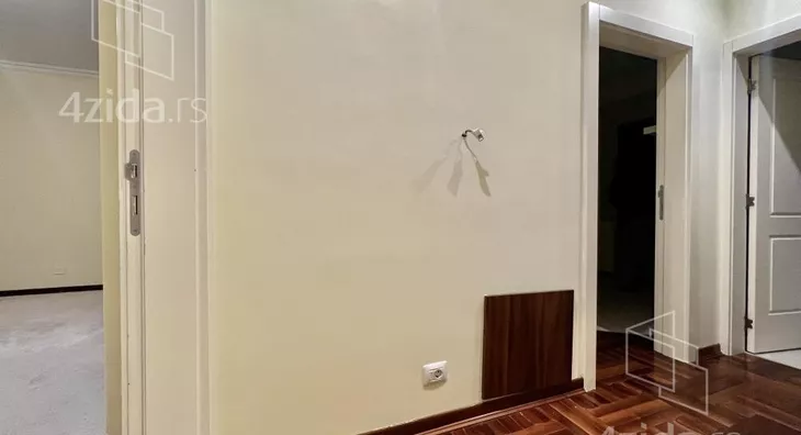 4-etažna kuća | 4zida