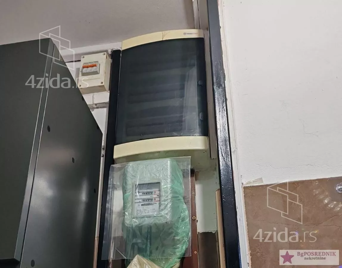 Lokal | 4zida