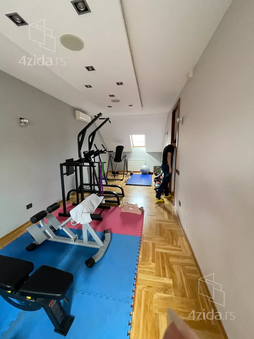 3-etažna kuća | 4zida