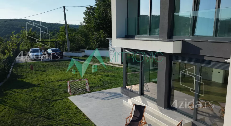 Kuća | 4zida