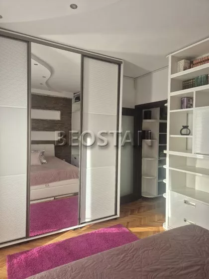 Djure Djapica | 4zida.rs