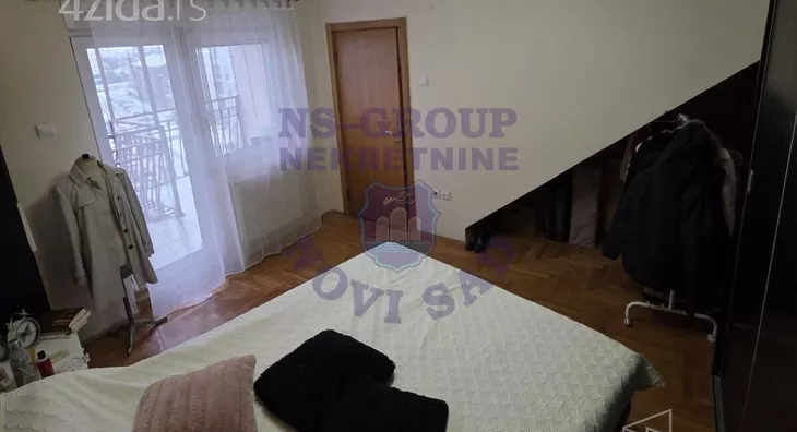 Šestosoban stan | 4zida