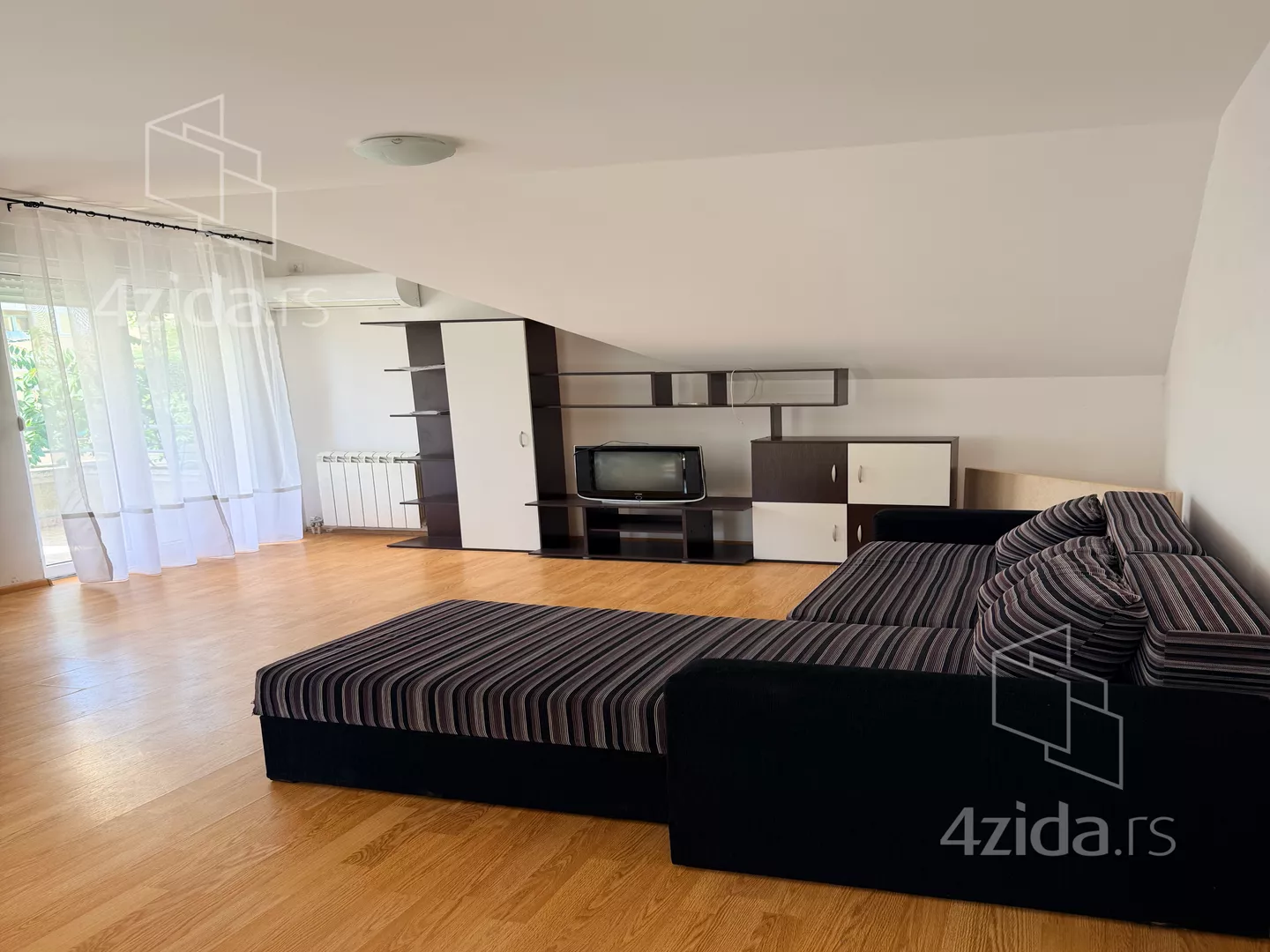 Garsonjera | 4zida