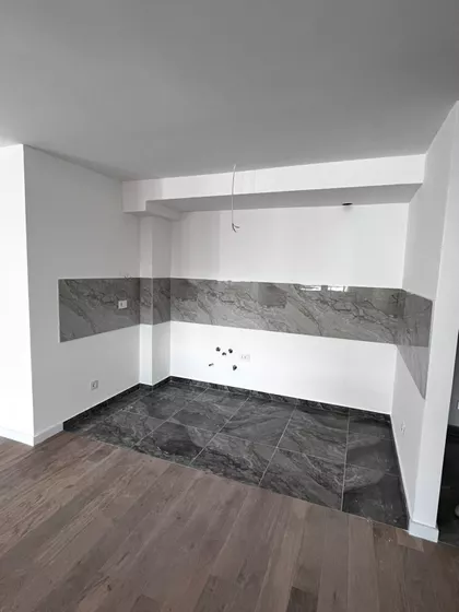 Cara Dušana | 4zida.rs